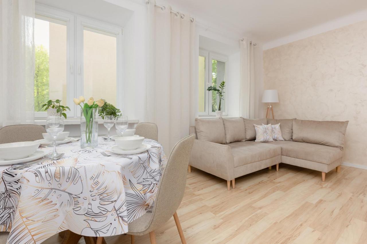 Bright Apartment Wola Near Metro Station By Noclegi Renters วอร์ซอ ภายนอก รูปภาพ