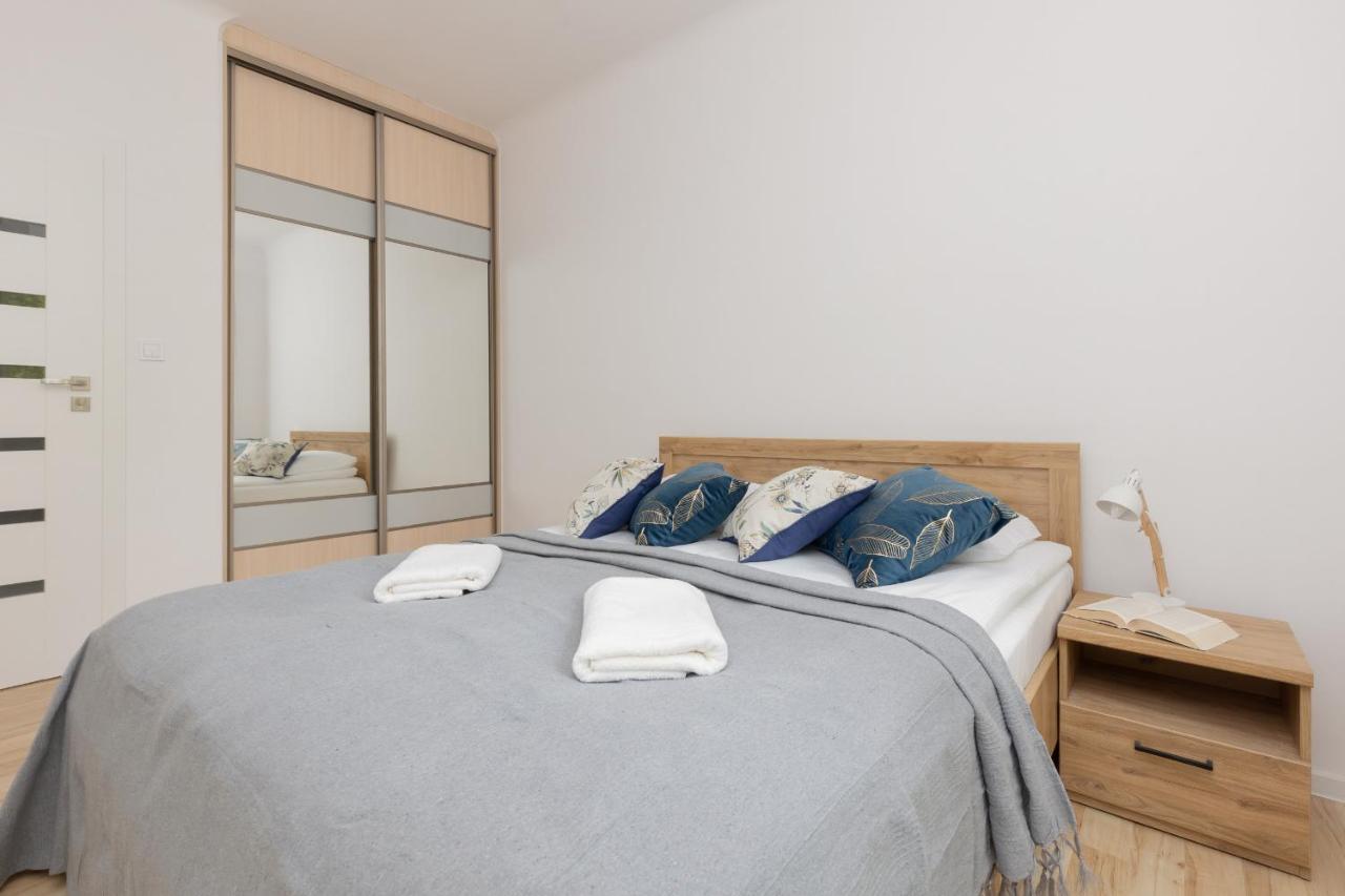 Bright Apartment Wola Near Metro Station By Noclegi Renters วอร์ซอ ภายนอก รูปภาพ