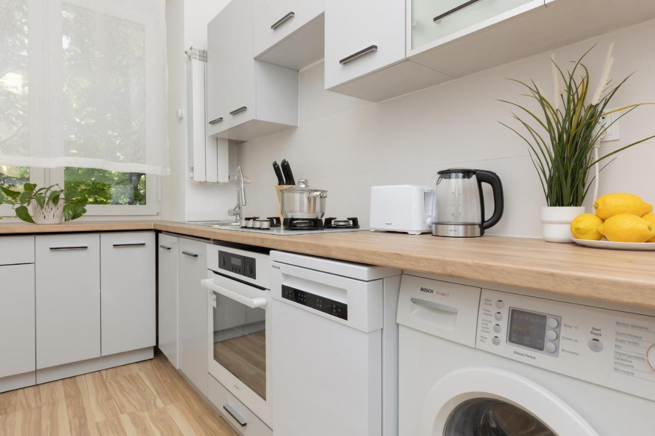 Bright Apartment Wola Near Metro Station By Noclegi Renters วอร์ซอ ภายนอก รูปภาพ